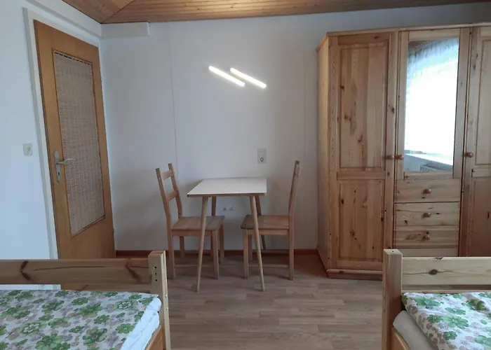 Haus Waldeck ホームステイ フルトヴァンゲン